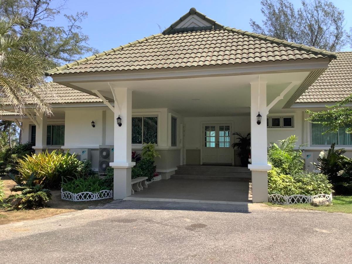 Seapine Beach Golf And Resort Hua Hin Ban Khao Takiap Экстерьер фото